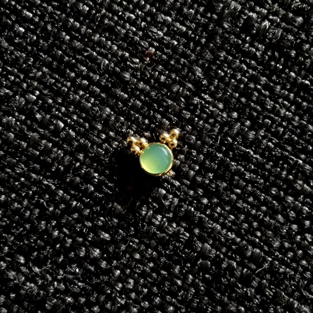 YG Chrysoprase Freya Sleeping Goddess